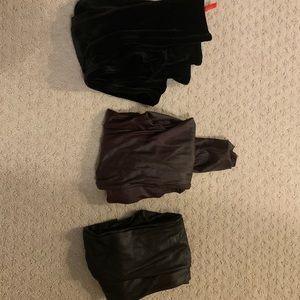 3 pairs of spanx leggings size Small